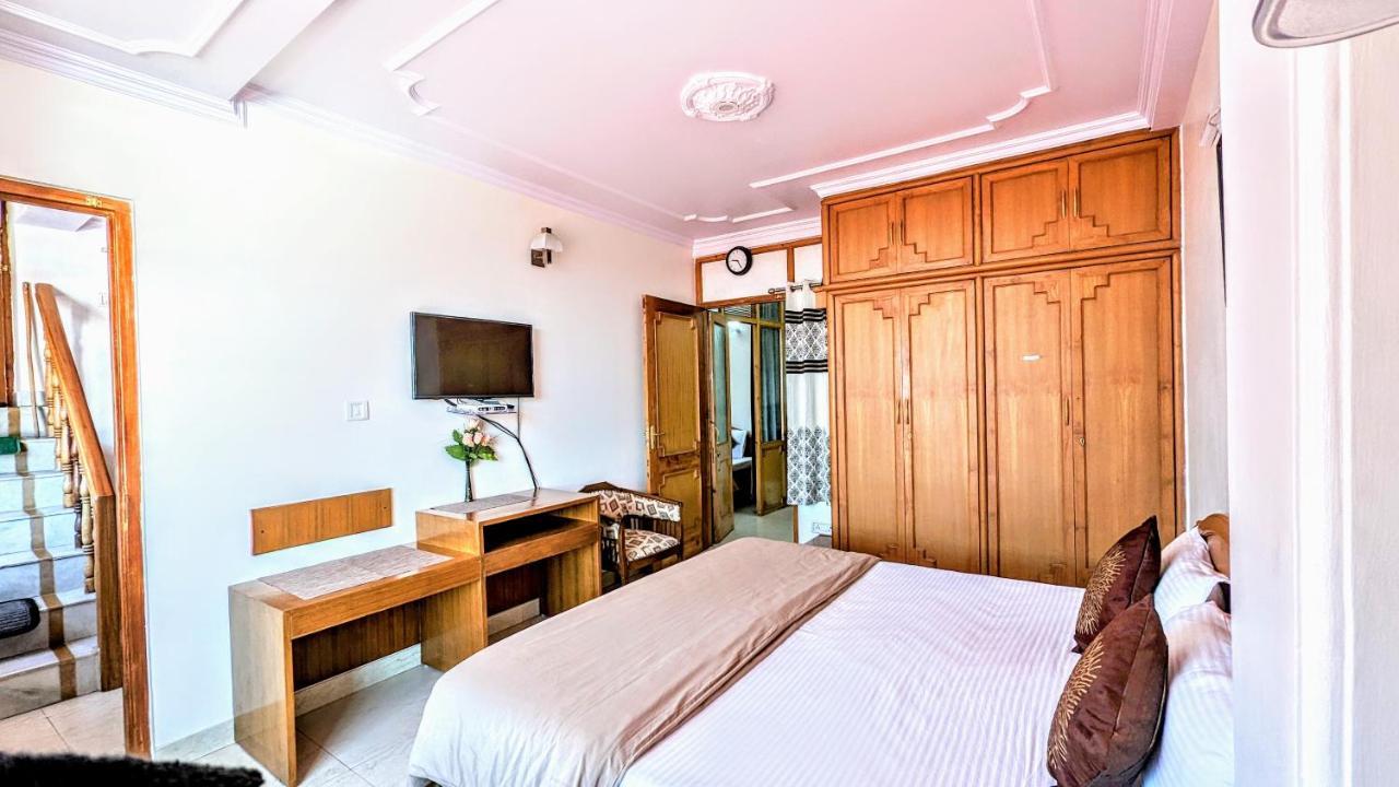 The Thistle Lodge Shimla Exterior photo