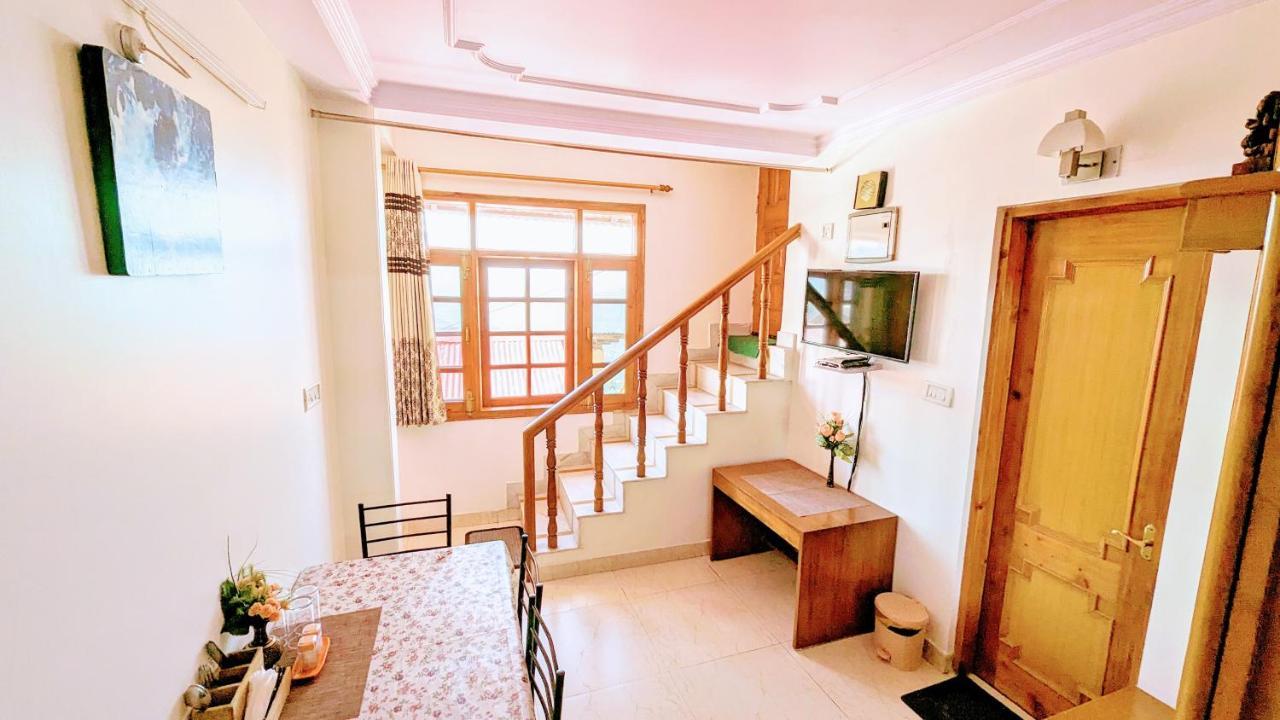 The Thistle Lodge Shimla Exterior photo