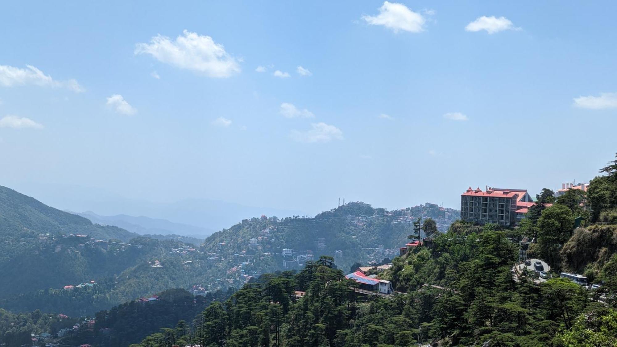The Thistle Lodge Shimla Exterior photo