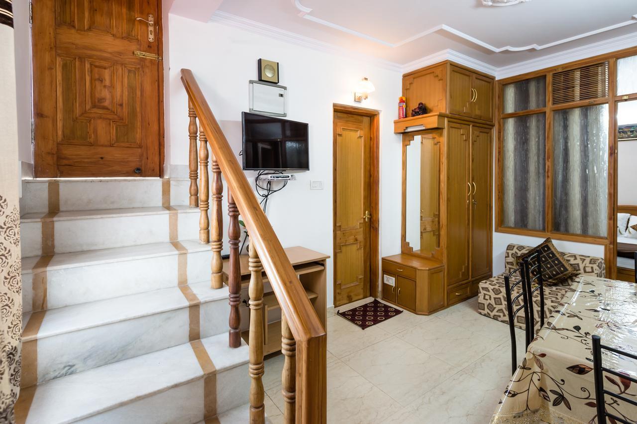 The Thistle Lodge Shimla Exterior photo