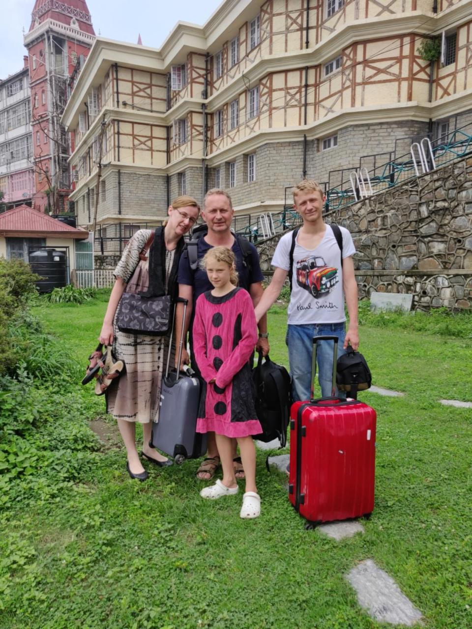 The Thistle Lodge Shimla Exterior photo